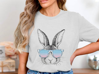 Women's Gray T-Shirt with Cool Rabbit Wearing Sunglasses Graphic, Casual Fashion Top