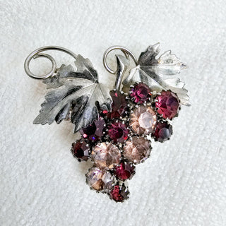 Vintage Unsigned Silver Tone Brooch Purple And Pink Glass Rhinestones Grapes