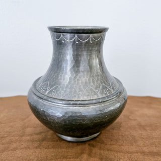 JAMTSLÖJD Olle Olsson Pewter Vase 1966 Swedish Hand Hammered Pewter Vase with Engraved Leaf Pattern, Scandinavian Decor, Skandi Nordic Decor